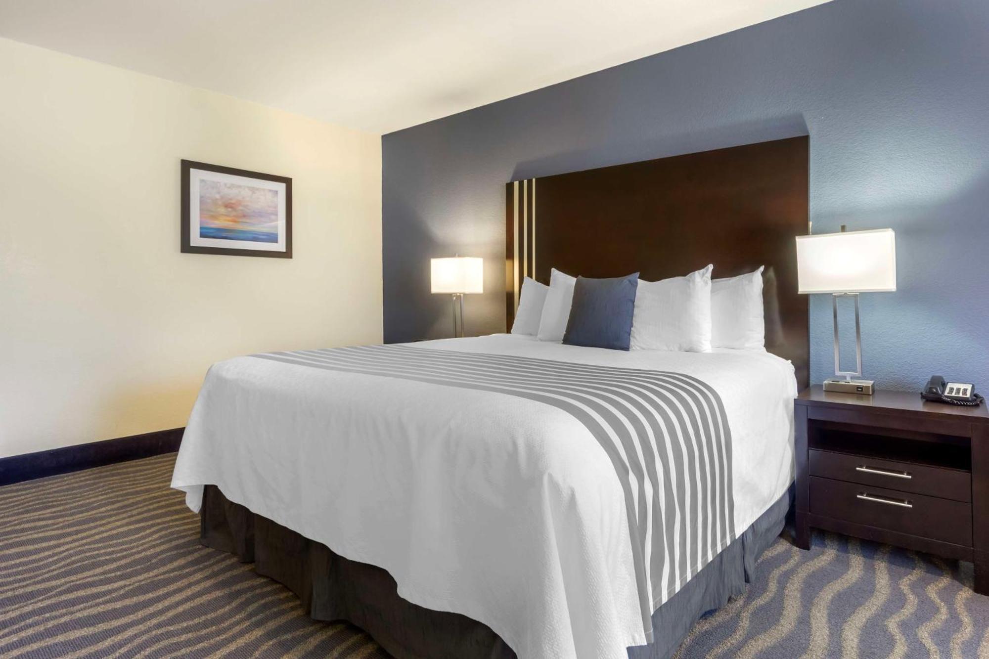 Best Western Plus Edmonds Harbor Inn Exterior foto