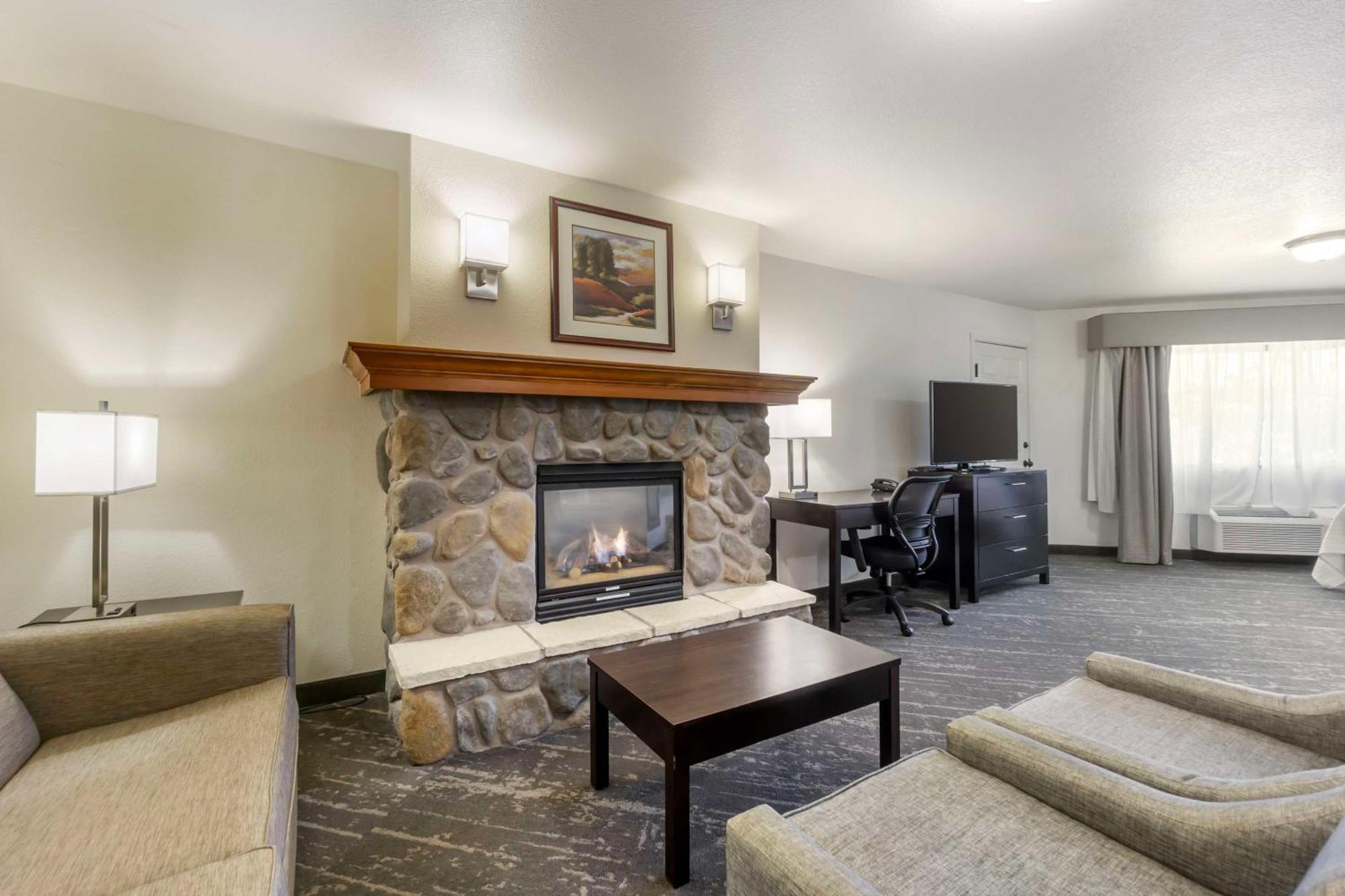 Best Western Plus Edmonds Harbor Inn Exterior foto